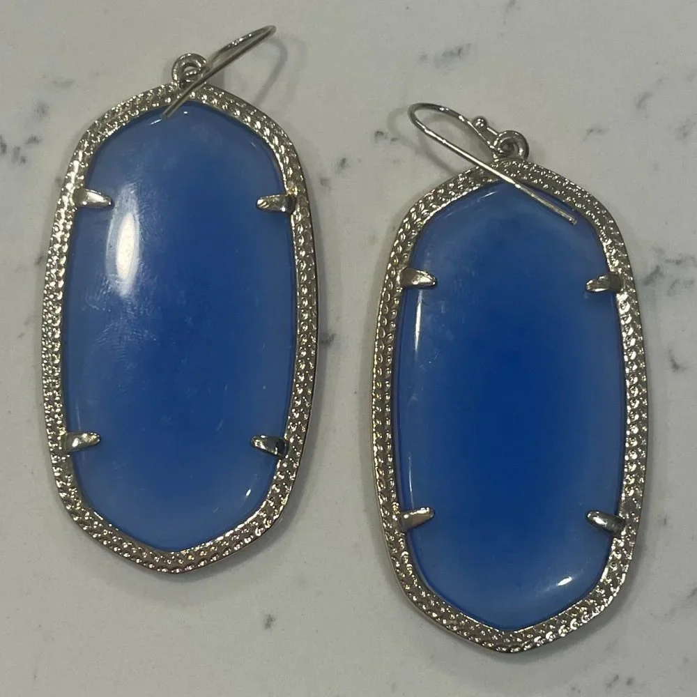 Kendra Scott Danielle Gold Statement Earrings in Blue